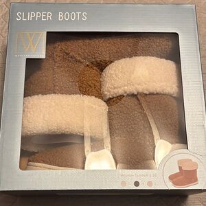 Wayland Square Tan Shearling Slipper Boots